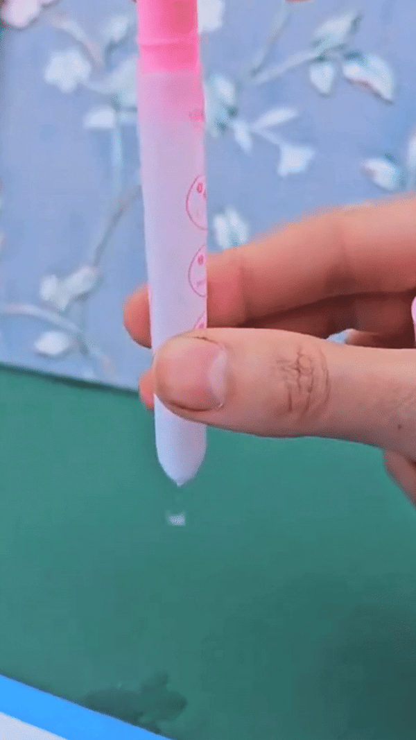 Carte Magică de Colorat cu Apă